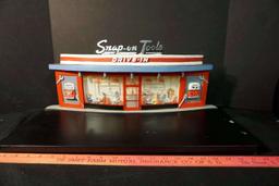 Snap-On Drive In Display Set