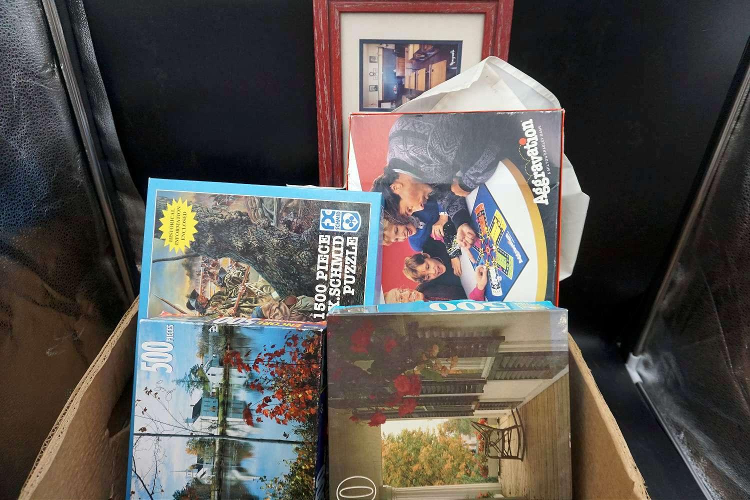 Board games, puzzle, picture frames.