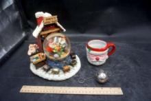 Santa's Workshop (battery operated), Santa Mug, Tea Infuser