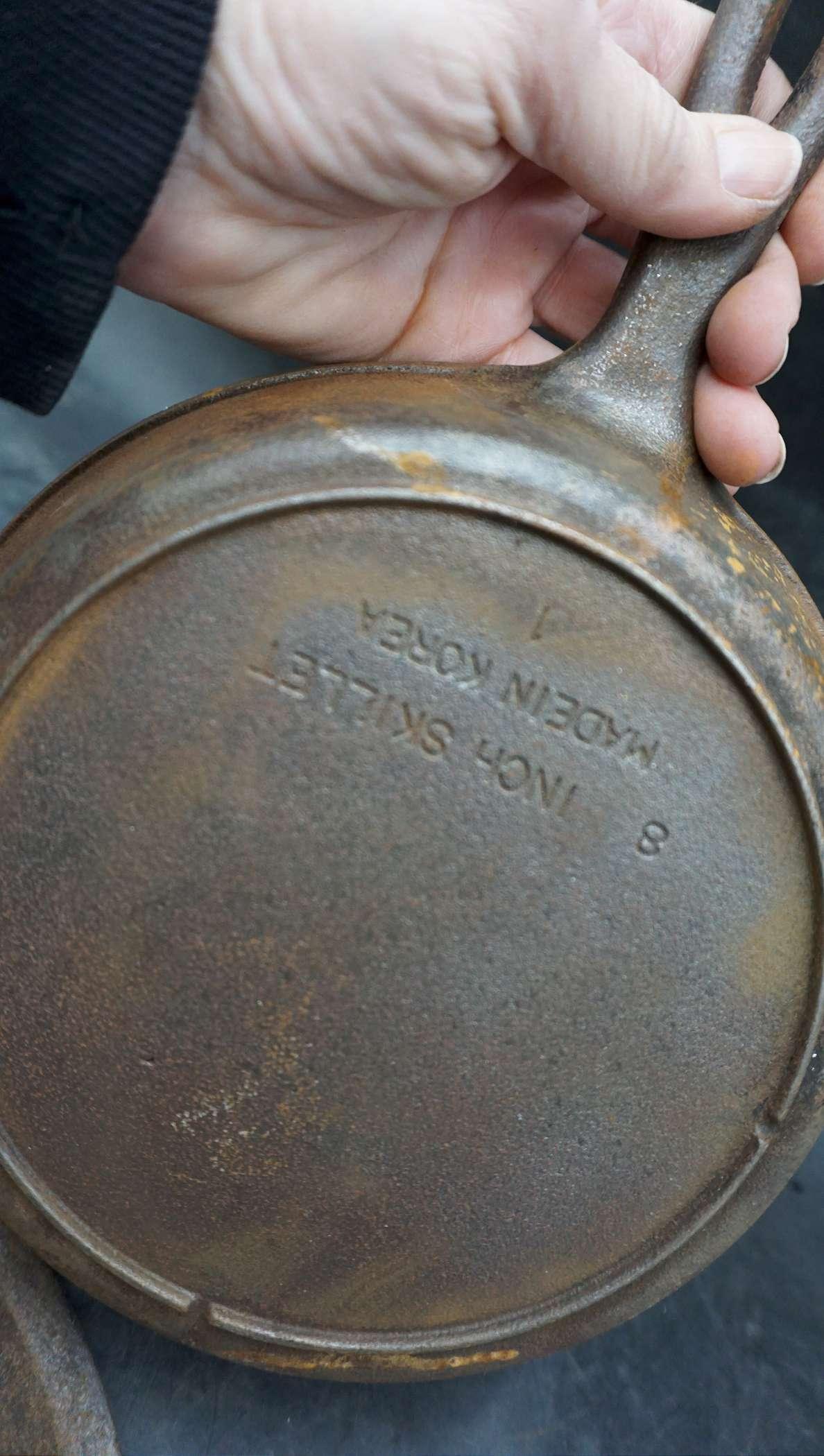 2 Cast Iron Skillets & Lid