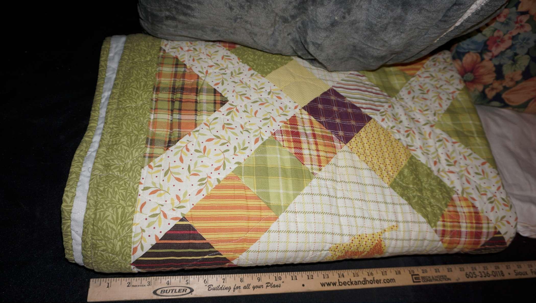 Quilted Blanket, Linens & Pillow