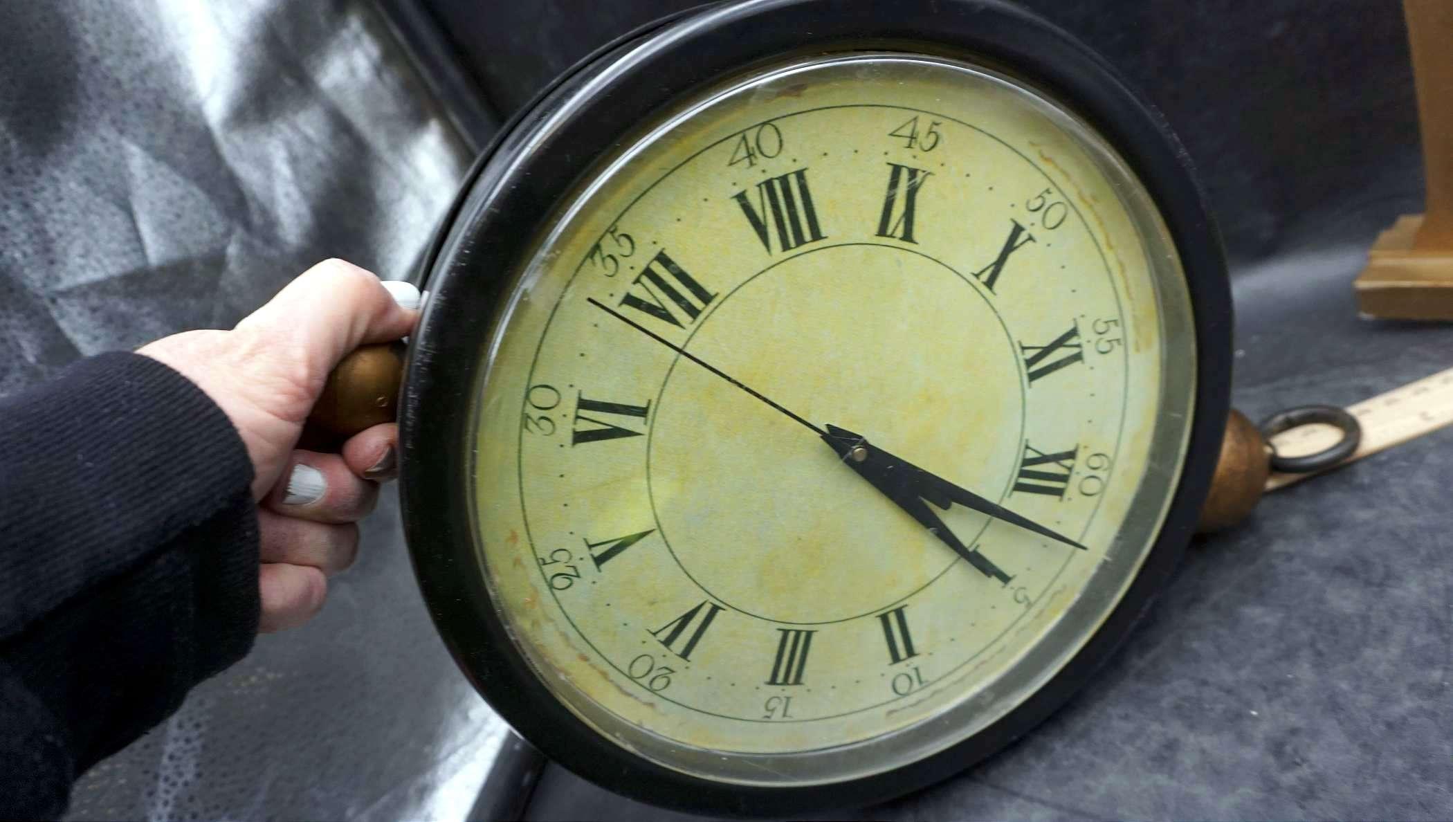 Pocket Watch Wall Clock (Battery Powered) & Wooden "Love" Sign