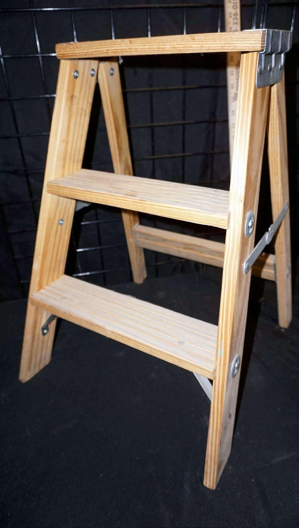 Keller Wooden Step Ladder