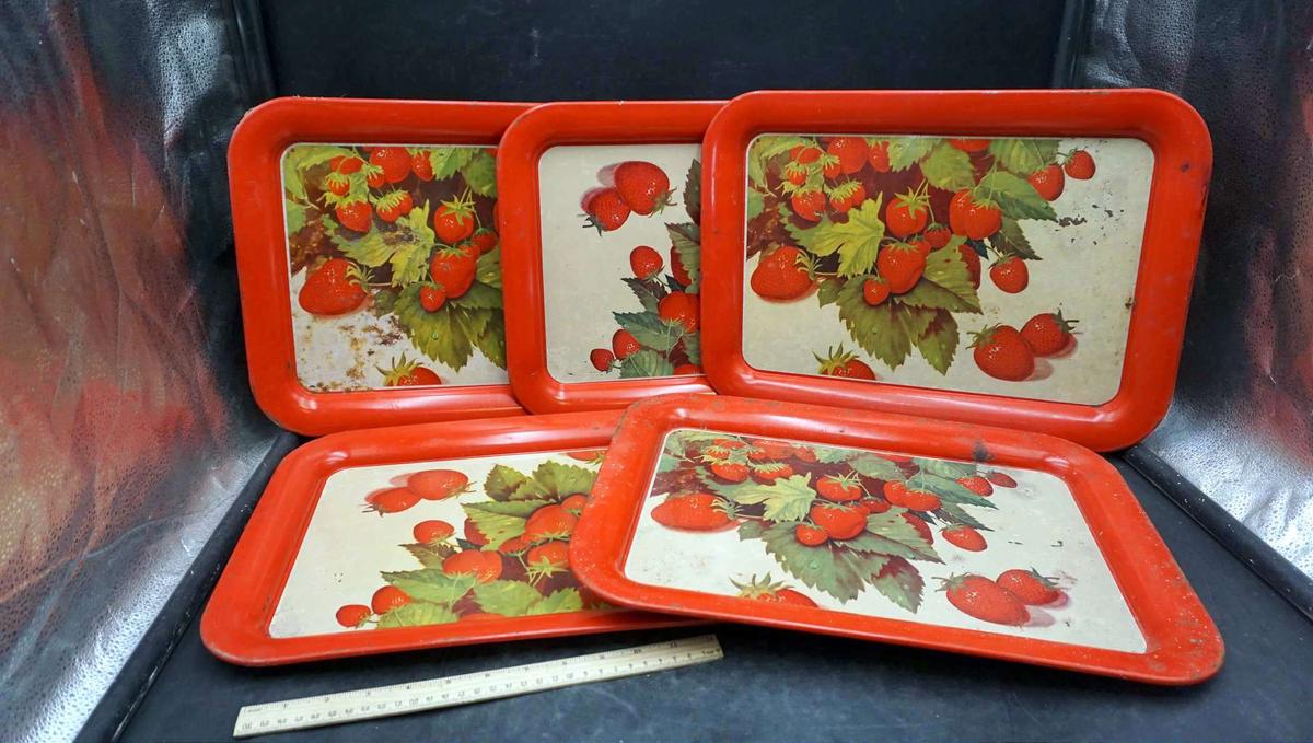 5 - Strawberry Dinner Trays