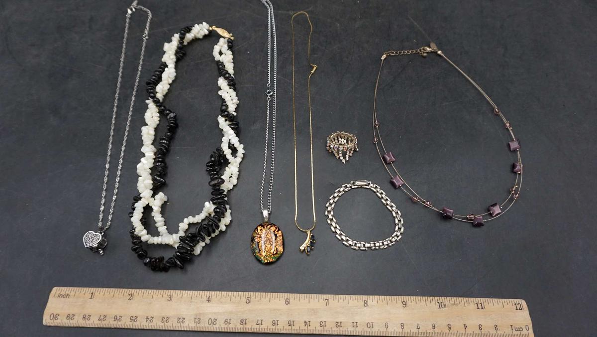 Assorted Jewelry