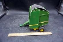 Ertl John Deere Baler