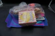 Barbie Gift Set, Batth Set, Fashion Hangers & Barbies