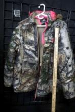 Women'S Mossy Oak Camo Coat (Small Or Large?)