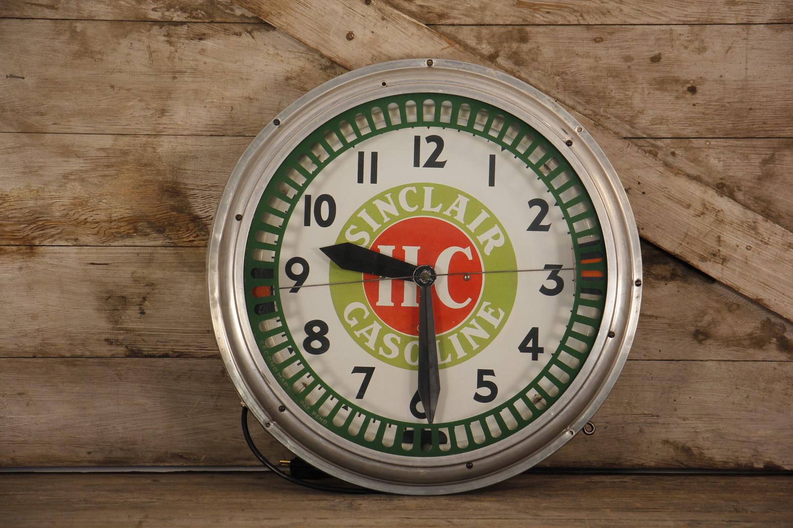 Sinclair H-C Gasoline Spinner Neon Clock