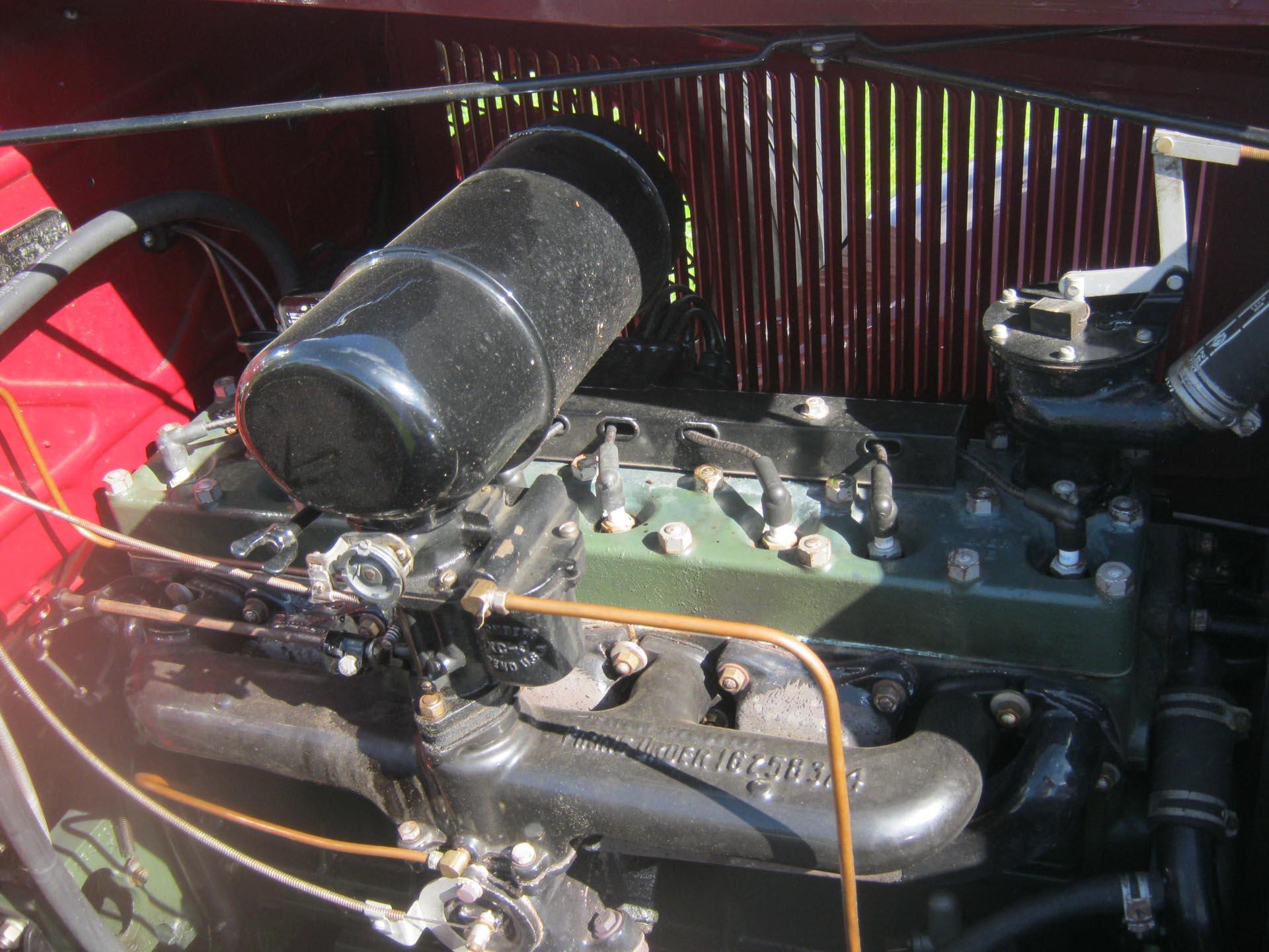 1931 Chrysler  Deluxe CD Touring Sedan