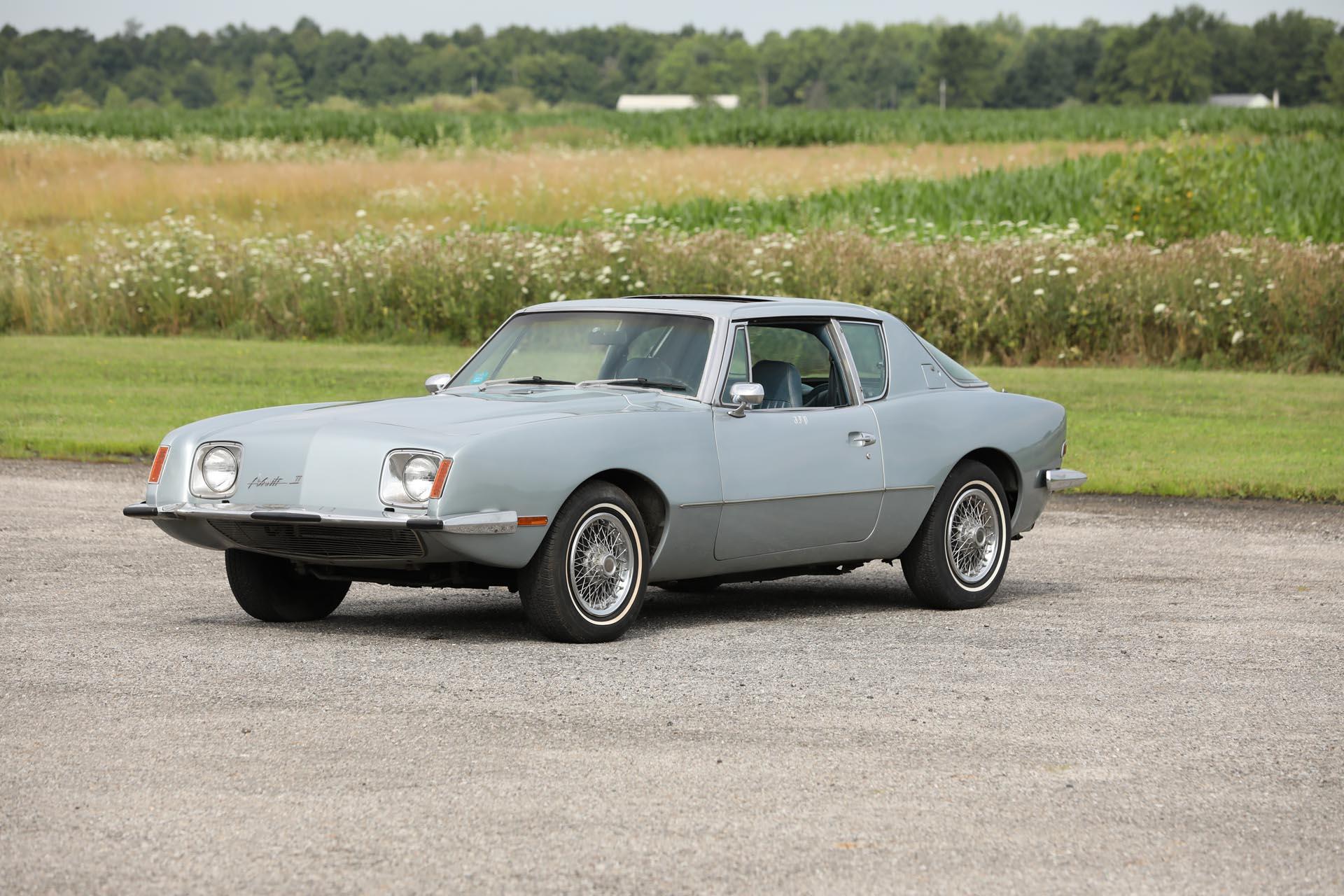 1981 Avanti II