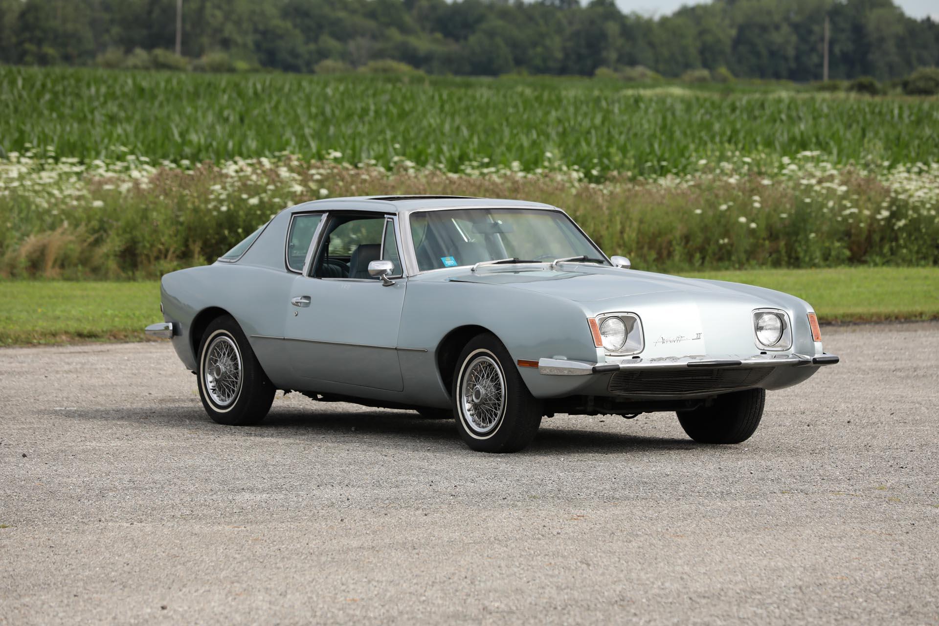 1981 Avanti II