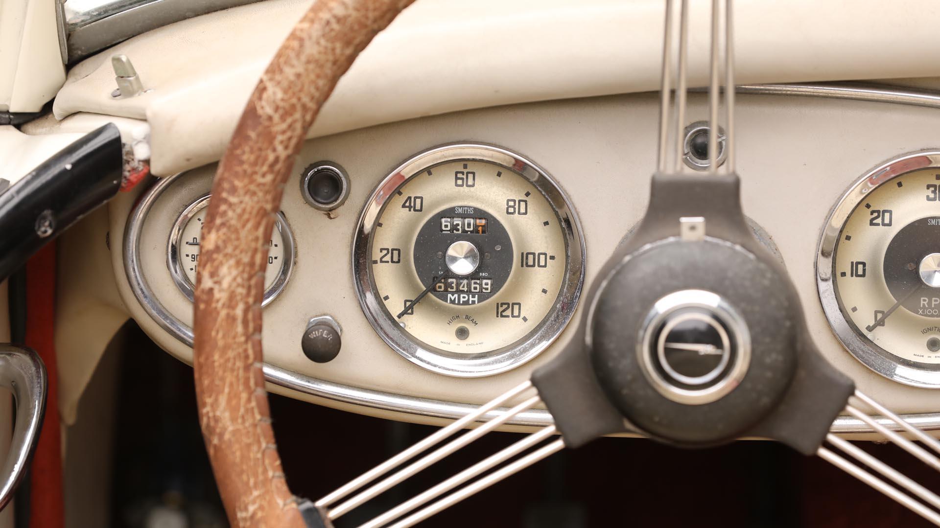 1960 Austin-Healey 3000 Mark II BT7 Roadster