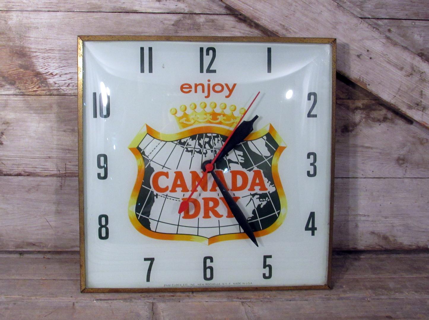 Vintage Canada Dry Lighted Clock