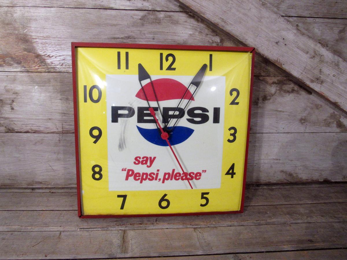 Vintage Say Pepsi Please Lighted Clock