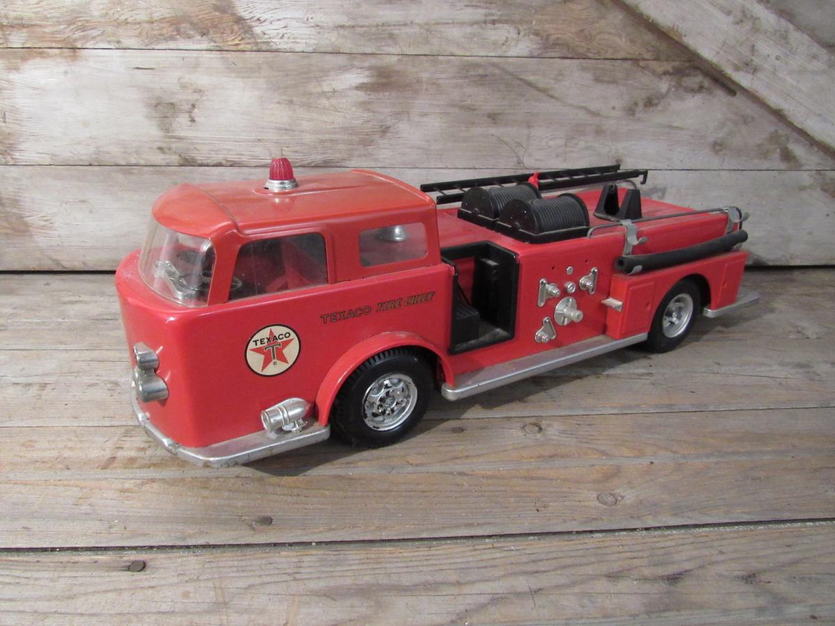 Vintage Texaco Fire Chief Fire Truck Wen Mac USA