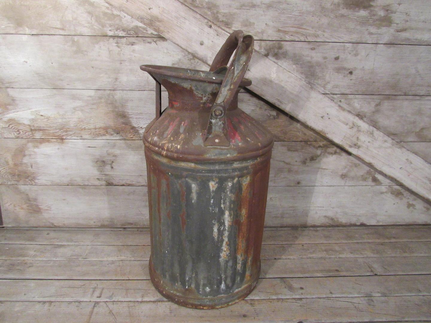Vintage Davis Welding 5 Gallon Galvanized Steel Gas or Oil Can