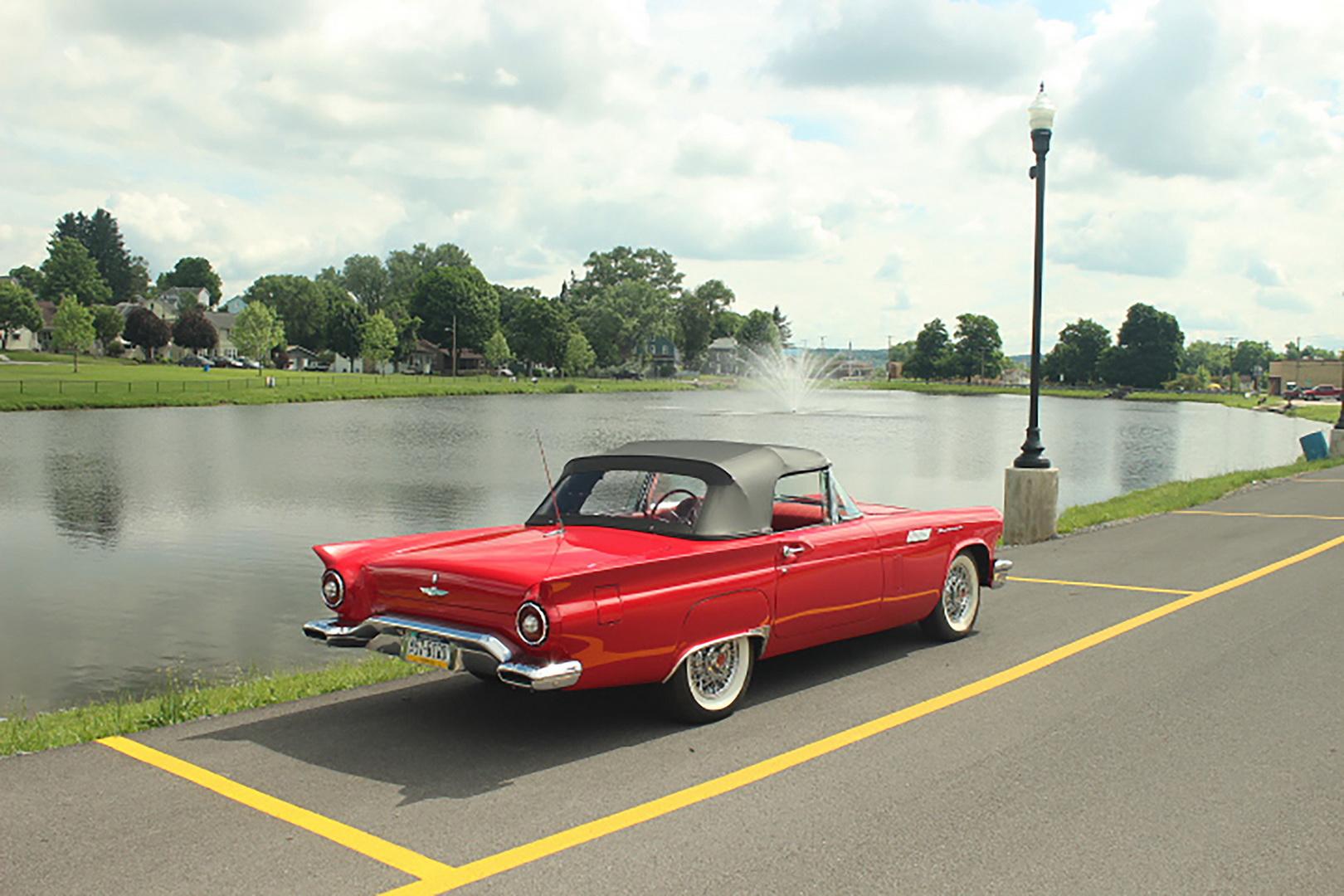 1957 Ford Thunderbird Roadster