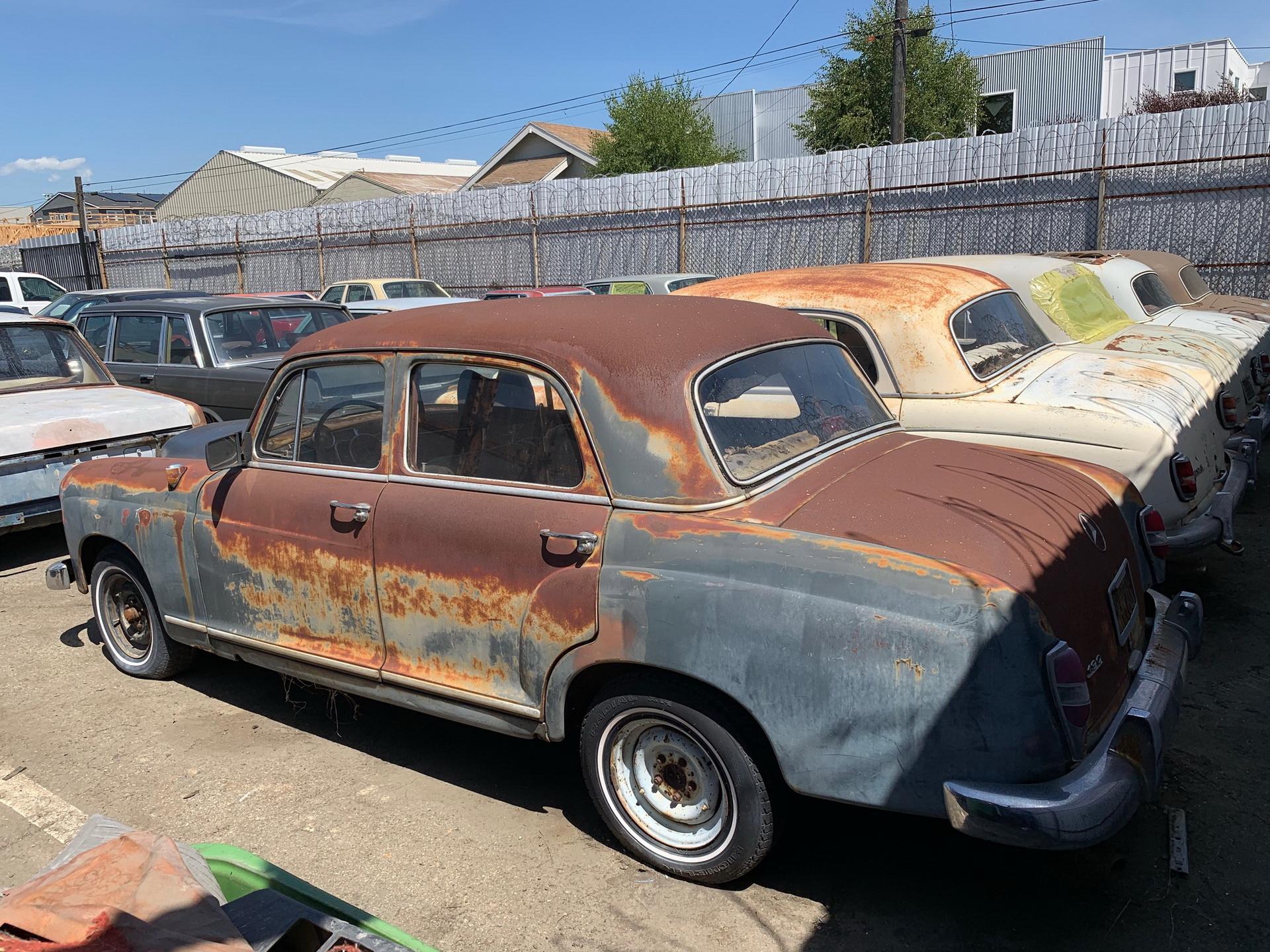 1961 Mercedes-Benz 190 Ponton Sedan