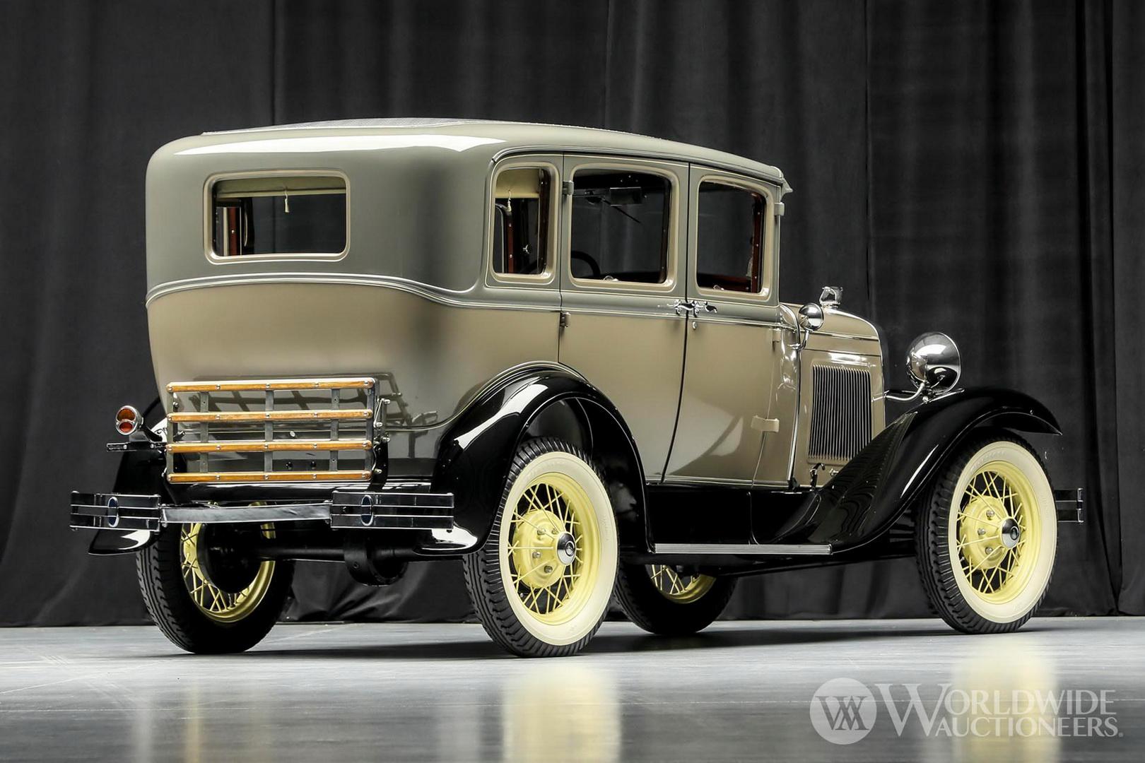 1930 Ford Model A Town Sedan