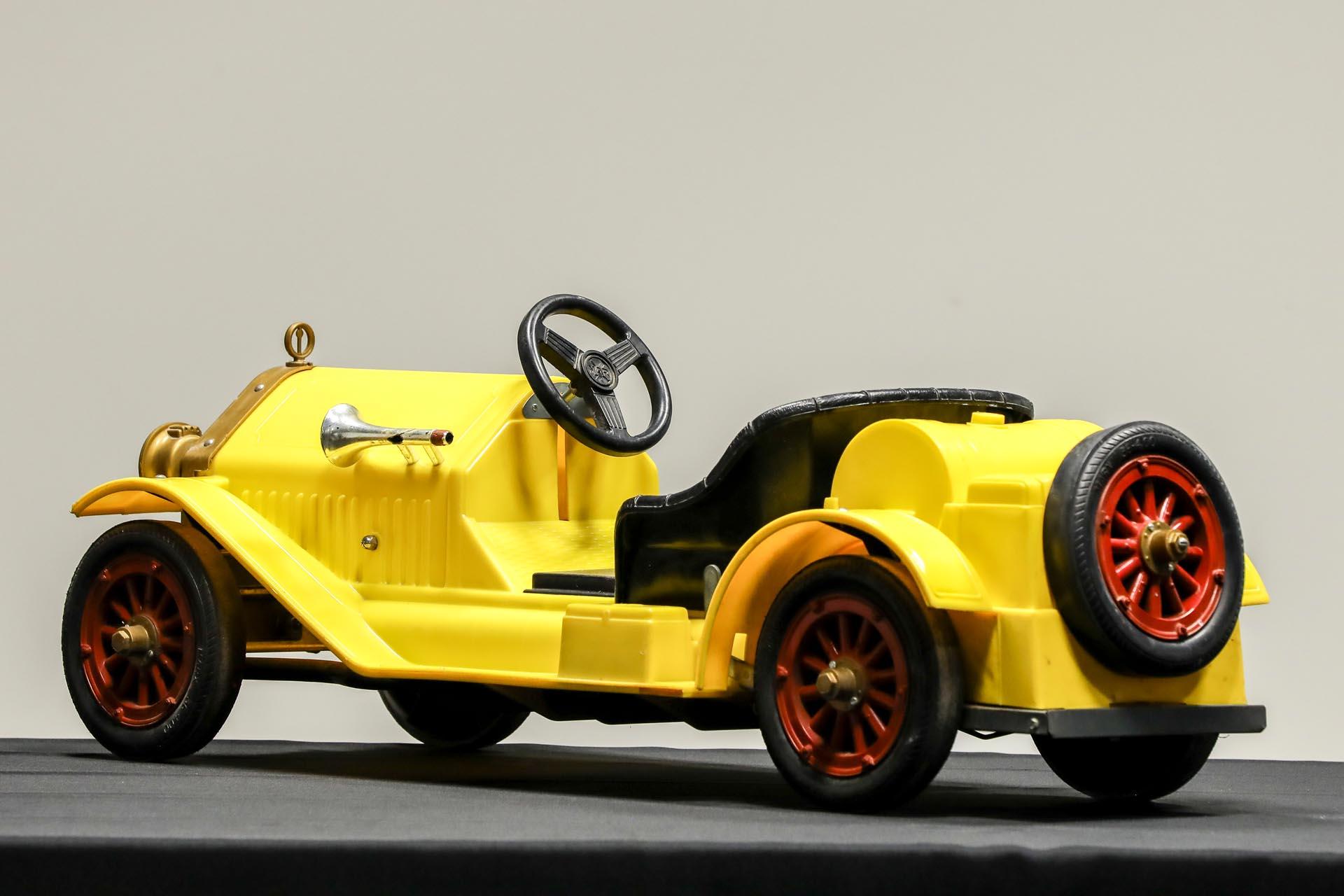 Stutz Bearcat Battery Powered Child's Car by Marx