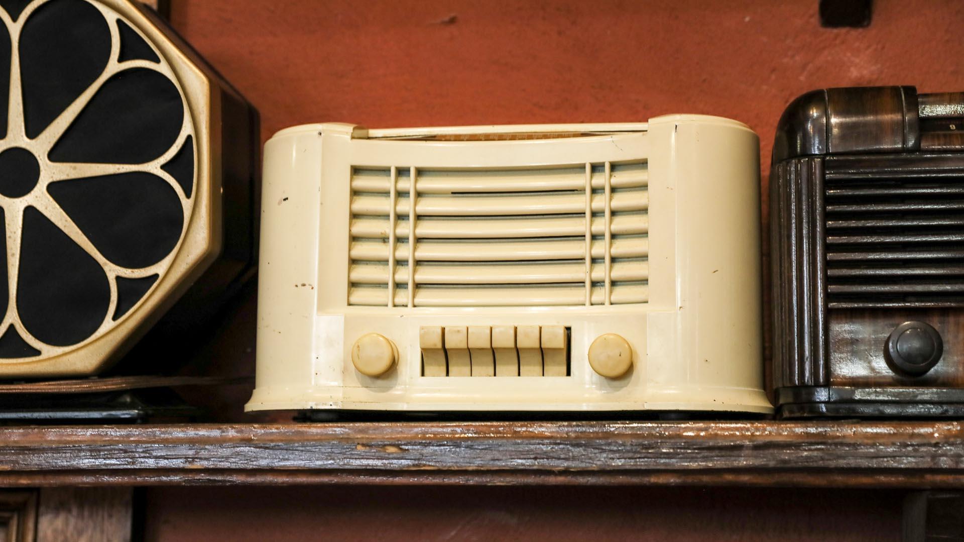 Collection of 10 Table Radios, Car Radio and Speaker