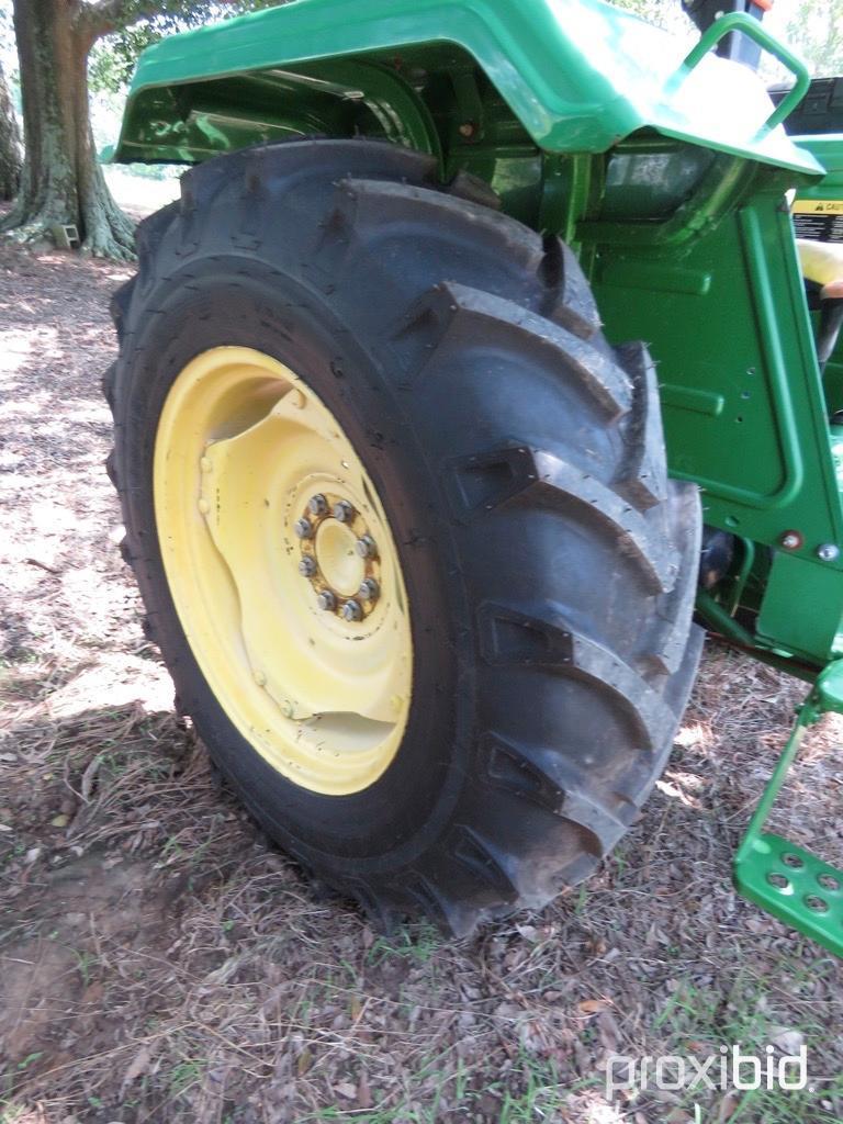 John Deere 5045 D Tractor