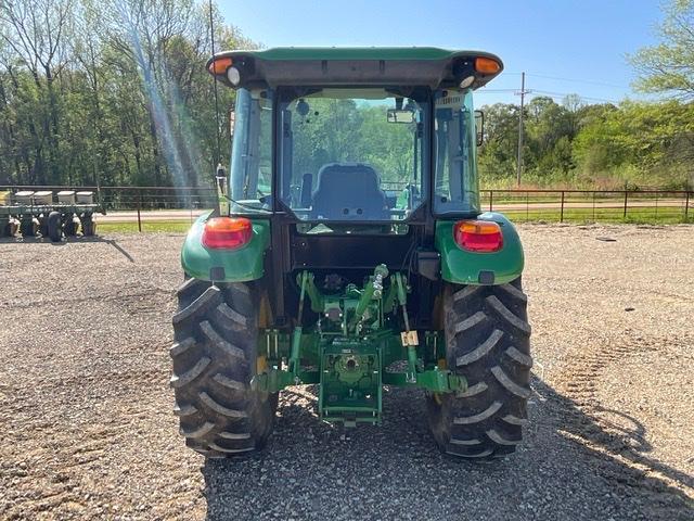 JOHN DEERE 5075E Tractor w/ Loader