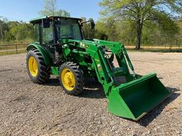 JOHN DEERE 5075E Tractor w/ Loader