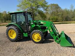 JOHN DEERE 5075E Tractor w/ Loader