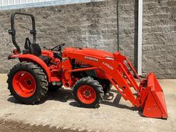 Kubota L3901 Tractor w/ loader