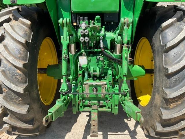 John Deere 7520 Tractor W/ JD 741 Loader