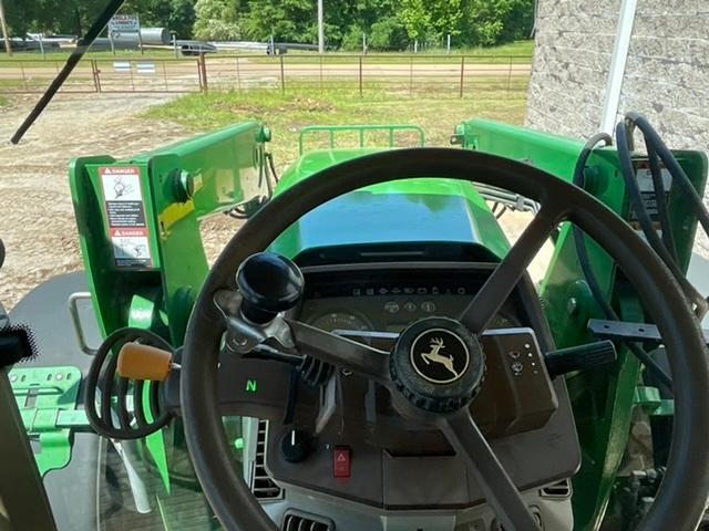 John Deere 7520 Tractor W/ JD 741 Loader