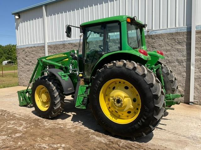 John Deere 7520 Tractor W/ JD 741 Loader