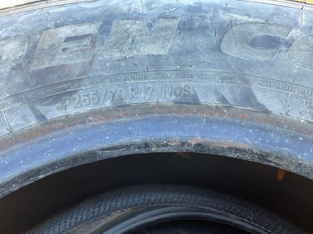 (5) 255/70R17 Tires Toyo Open Country