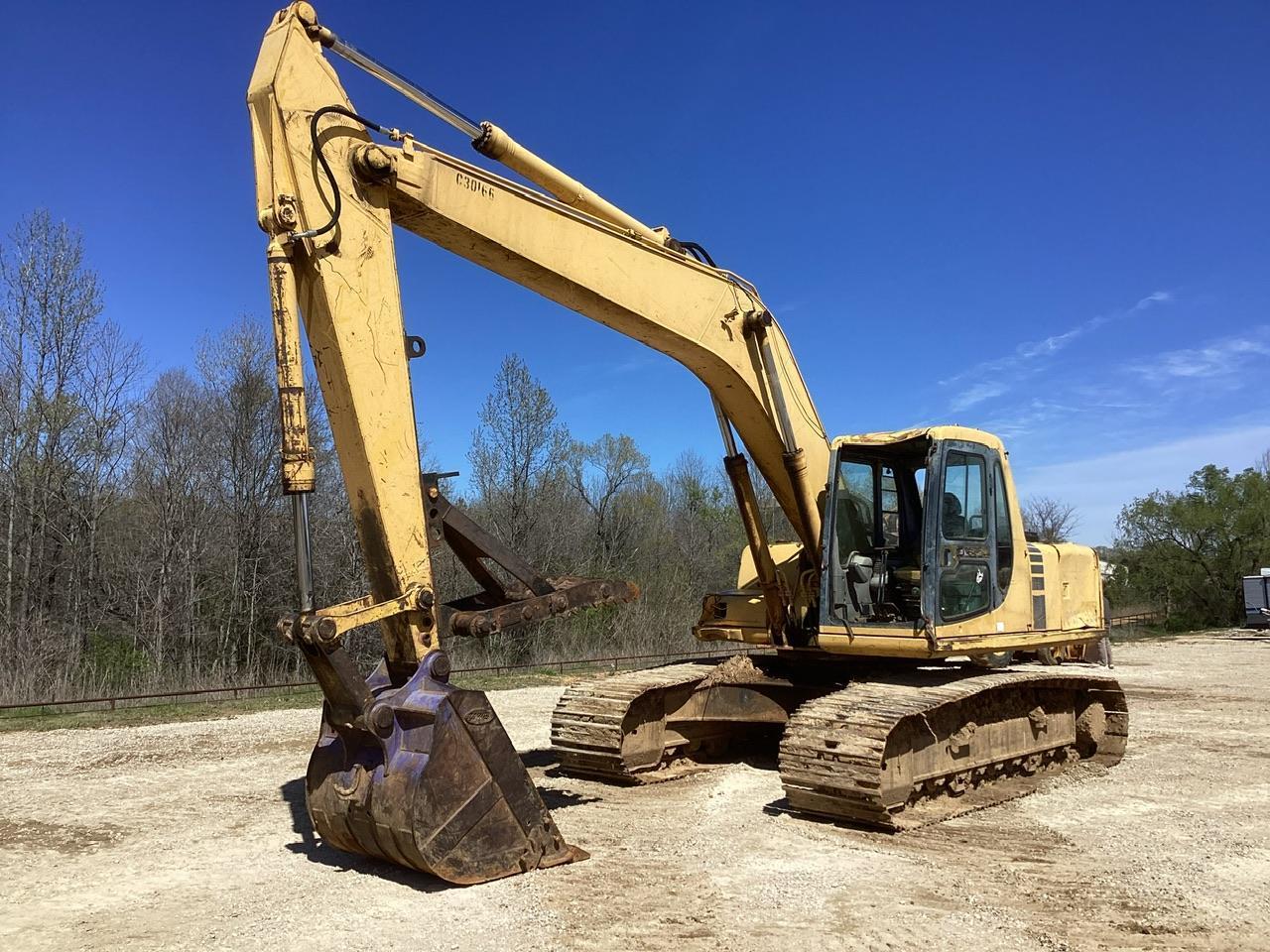 2001 Komatsu PC200LC-6 Excavator