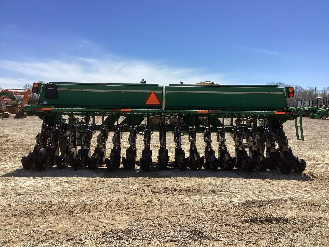 Great Plains 2025P 20 Ft. Grain Drill