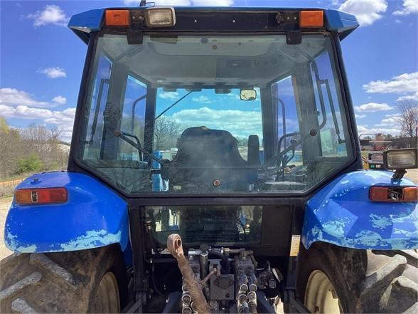 1999 Ford 8160 Tractor W/ NH 7312 Loader