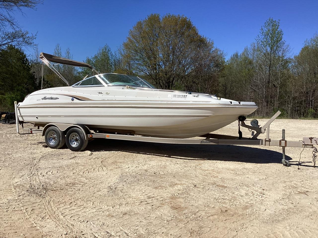 2000 Godfrey Hurricane 237 Sundeck Boat