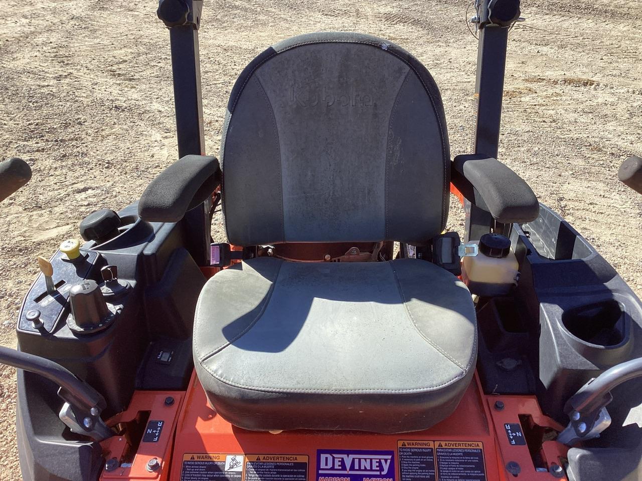 Kubota Z421 Zero Turn Mower