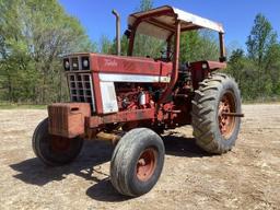 International 1066 Tractor