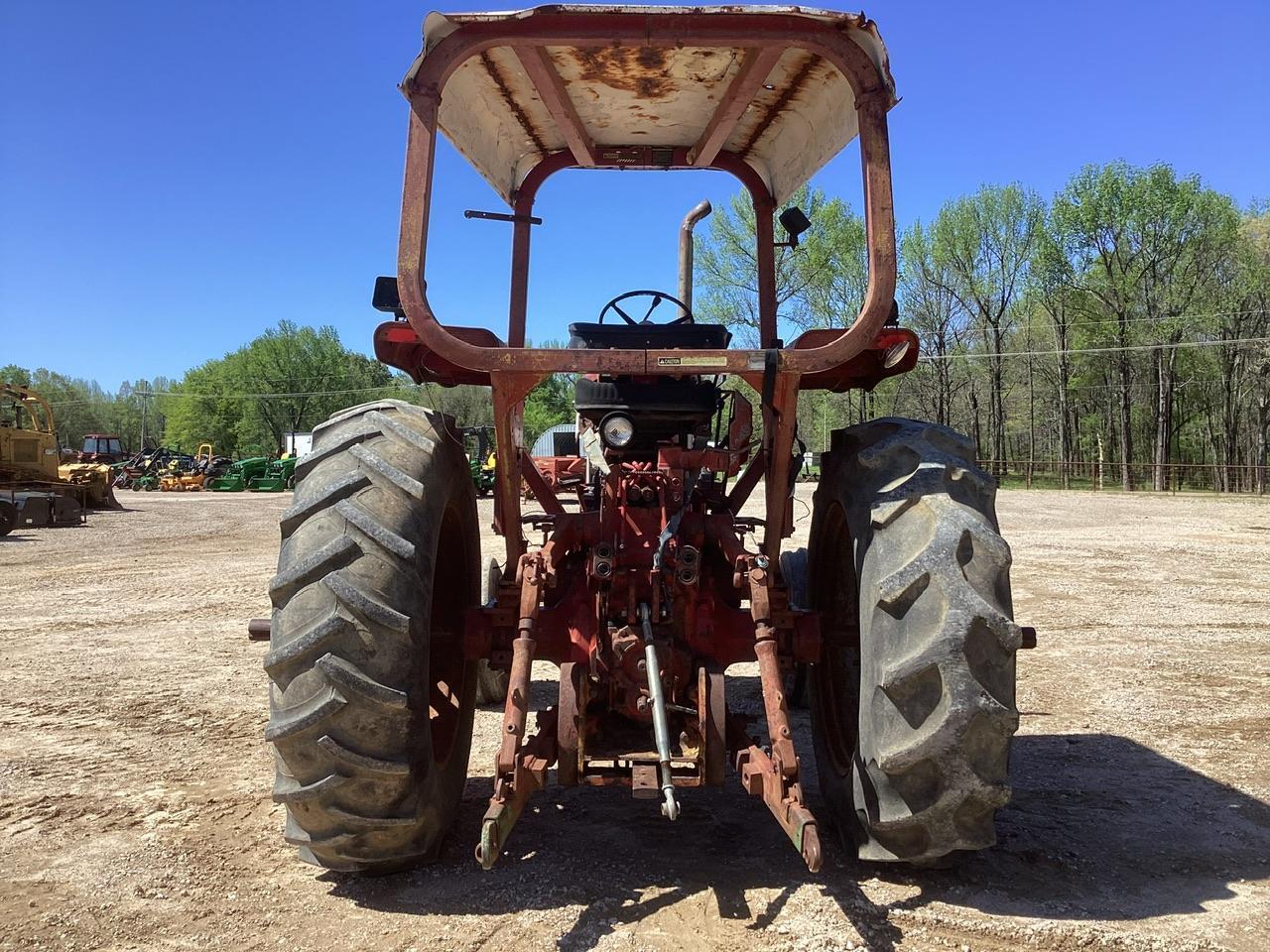 International 1066 Tractor