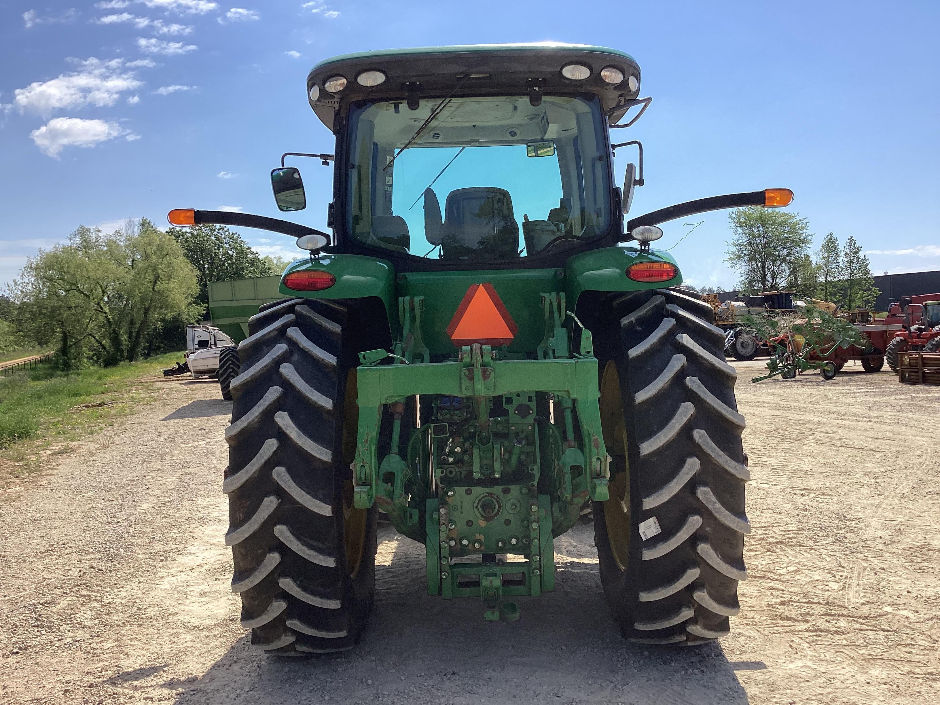 2014 John Deere 7210R Tractor