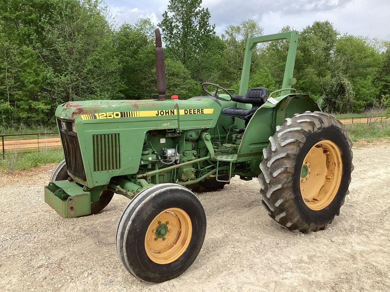 1986 John Deere 1250 Tractor