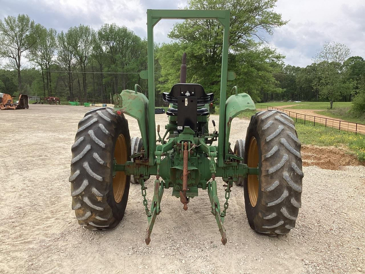 1986 John Deere 1250 Tractor