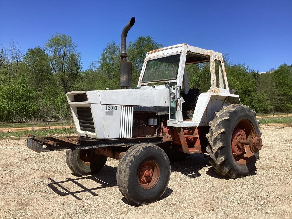 Case AgriKing 1370 2 WD Tractor