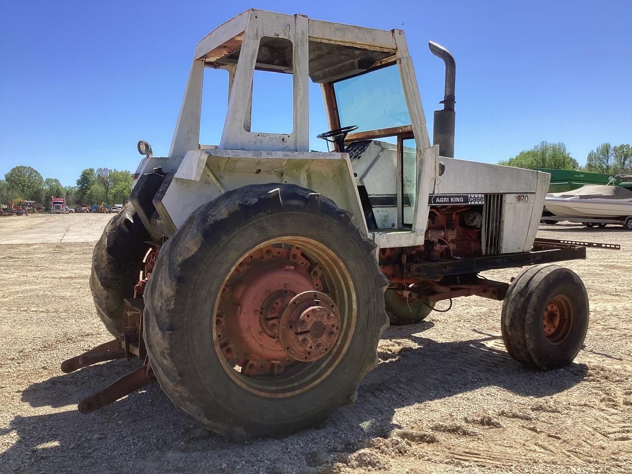 Case AgriKing 1370 2 WD Tractor