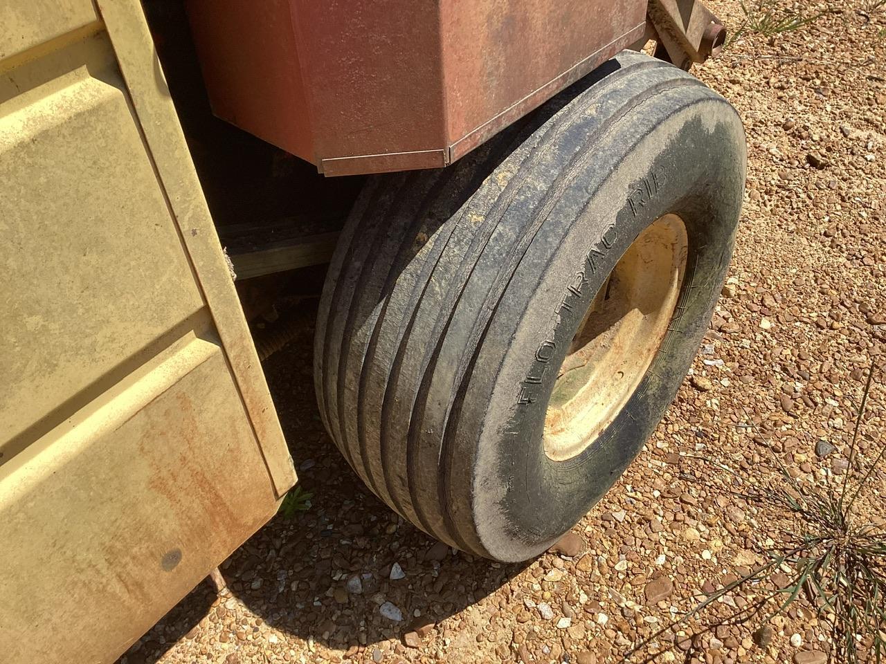 New Holland 851 Auto Wrap Baler