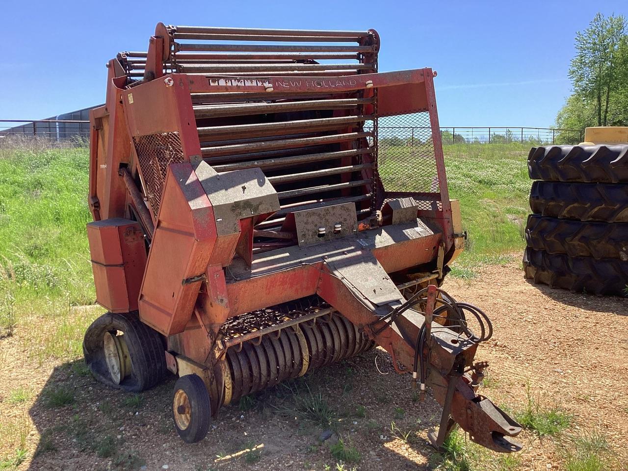 New Holland 851 Auto Wrap Baler