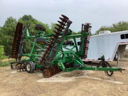 John Deere 2632VT Vertical Tillage Tool